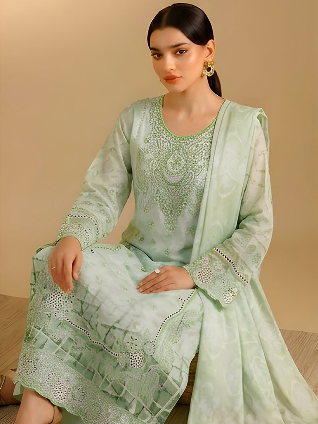 Jannat - Digital Embroidered Lawn - 3PC Suit - D-04