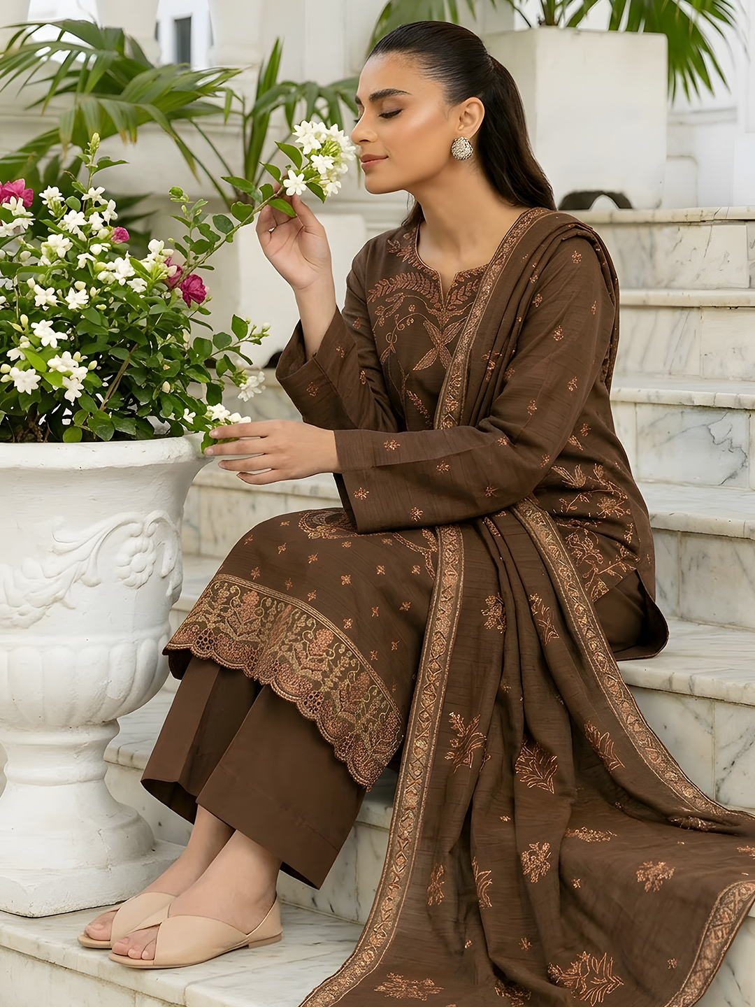 The Shahpara Embroidered Lawn Collection – Full 7-Piece Premium Box