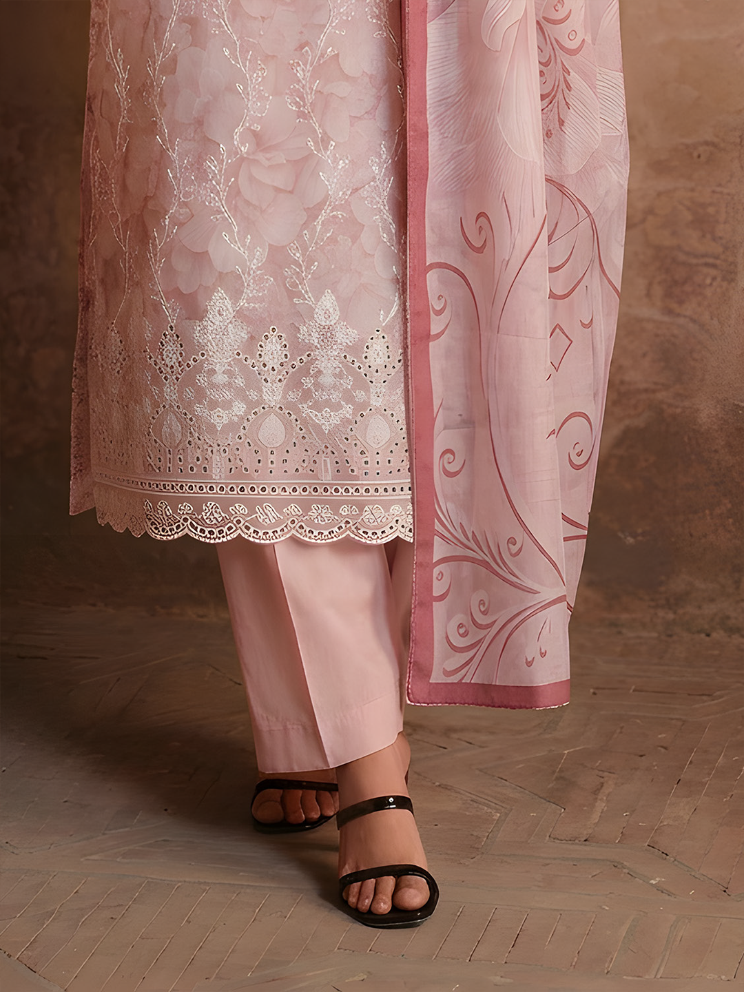 Seerat Luxury Embroidered Lawn Collection – Full 10-Piece Premium Box