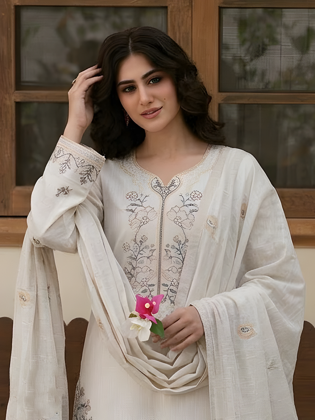 Umaiza - Slub Embroidered Lawn - 3PC Suit - D-01