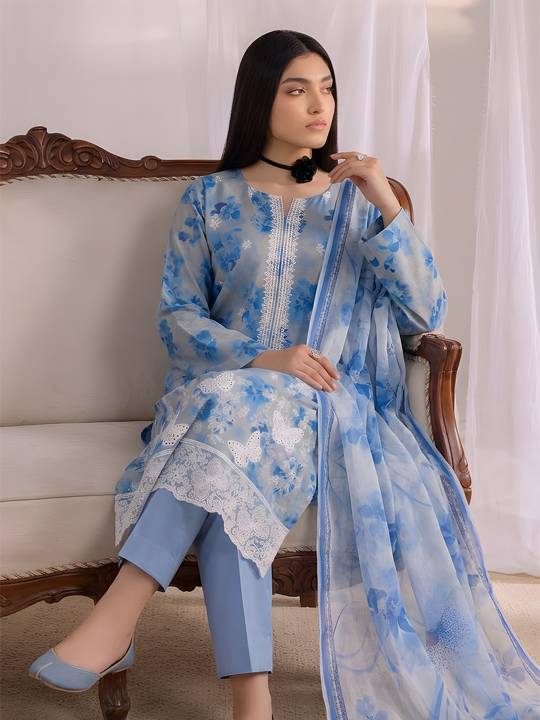 Titlee - Digital Embroidered Fancy Lawn - 3PC Suit - D-01