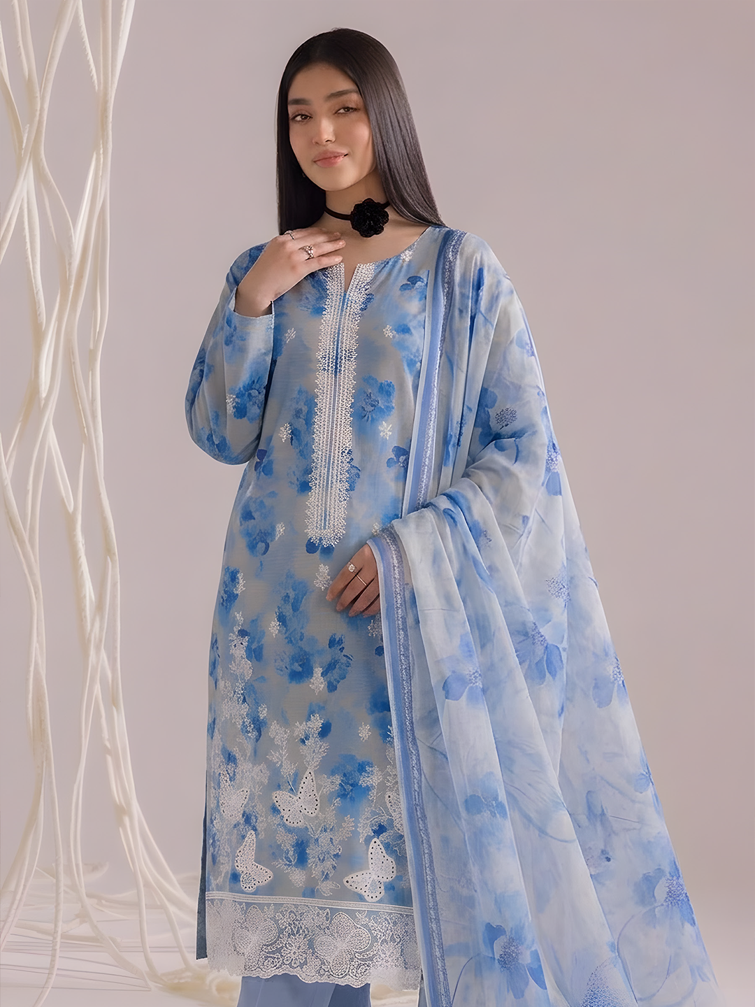 Titlee - Digital Embroidered Fancy Lawn - 3PC Suit - D-01