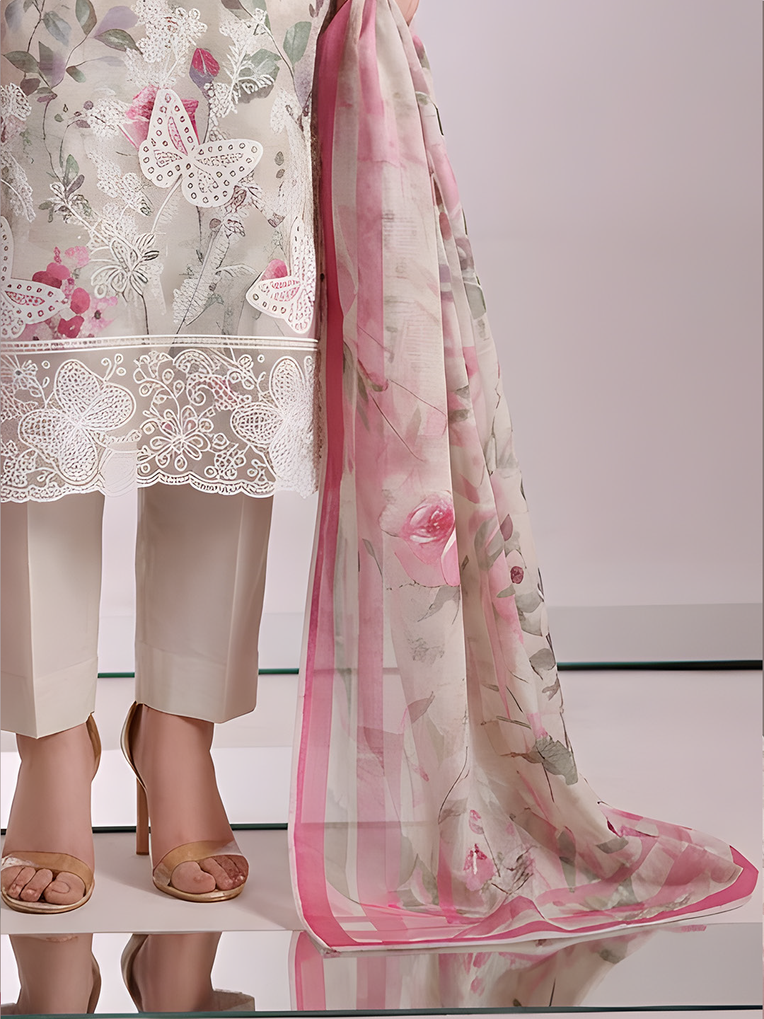 Titlee - Digital Embroidered Fancy Lawn - 3PC Suit - D-06