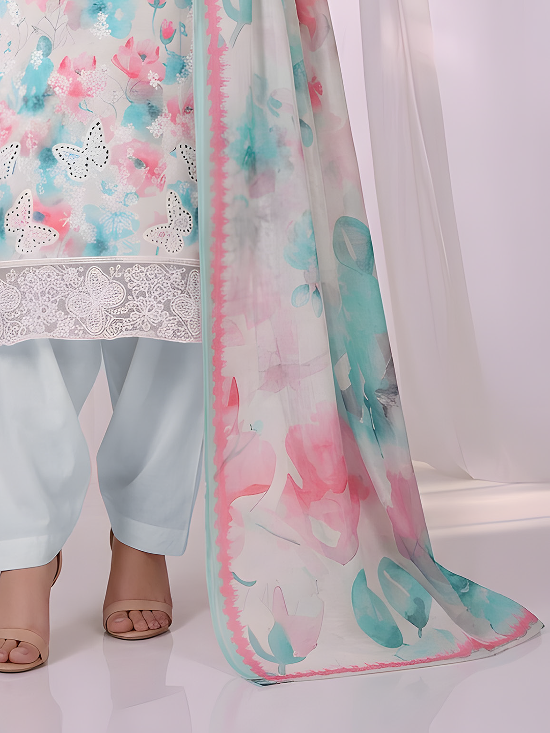 Titlee - Digital Embroidered Fancy Lawn - 3PC Suit - D-05