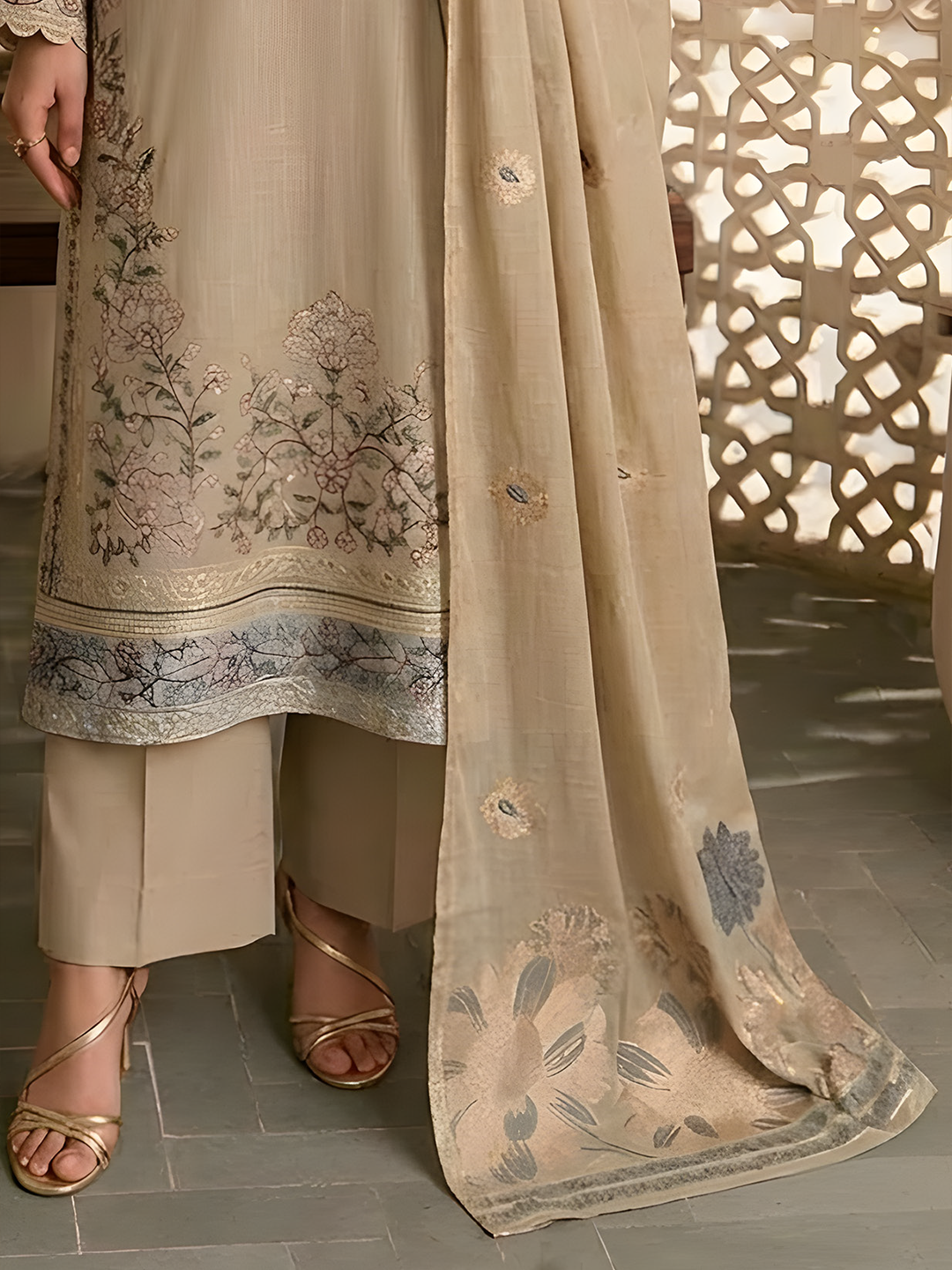Umaiza - Slub Embroidered Lawn - 3PC Suit - D-08