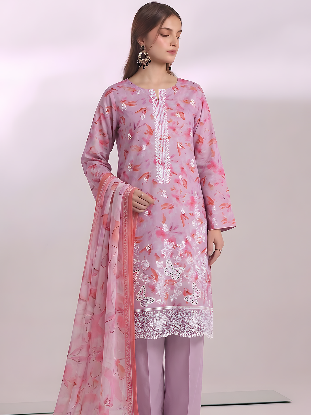 Titlee - Digital Embroidered Fancy Lawn - 3PC Suit - D-04