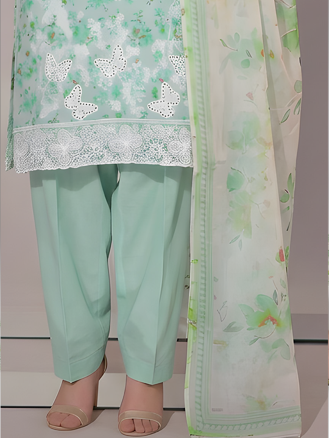 Titlee - Digital Embroidered Fancy Lawn - 3PC Suit - D-07