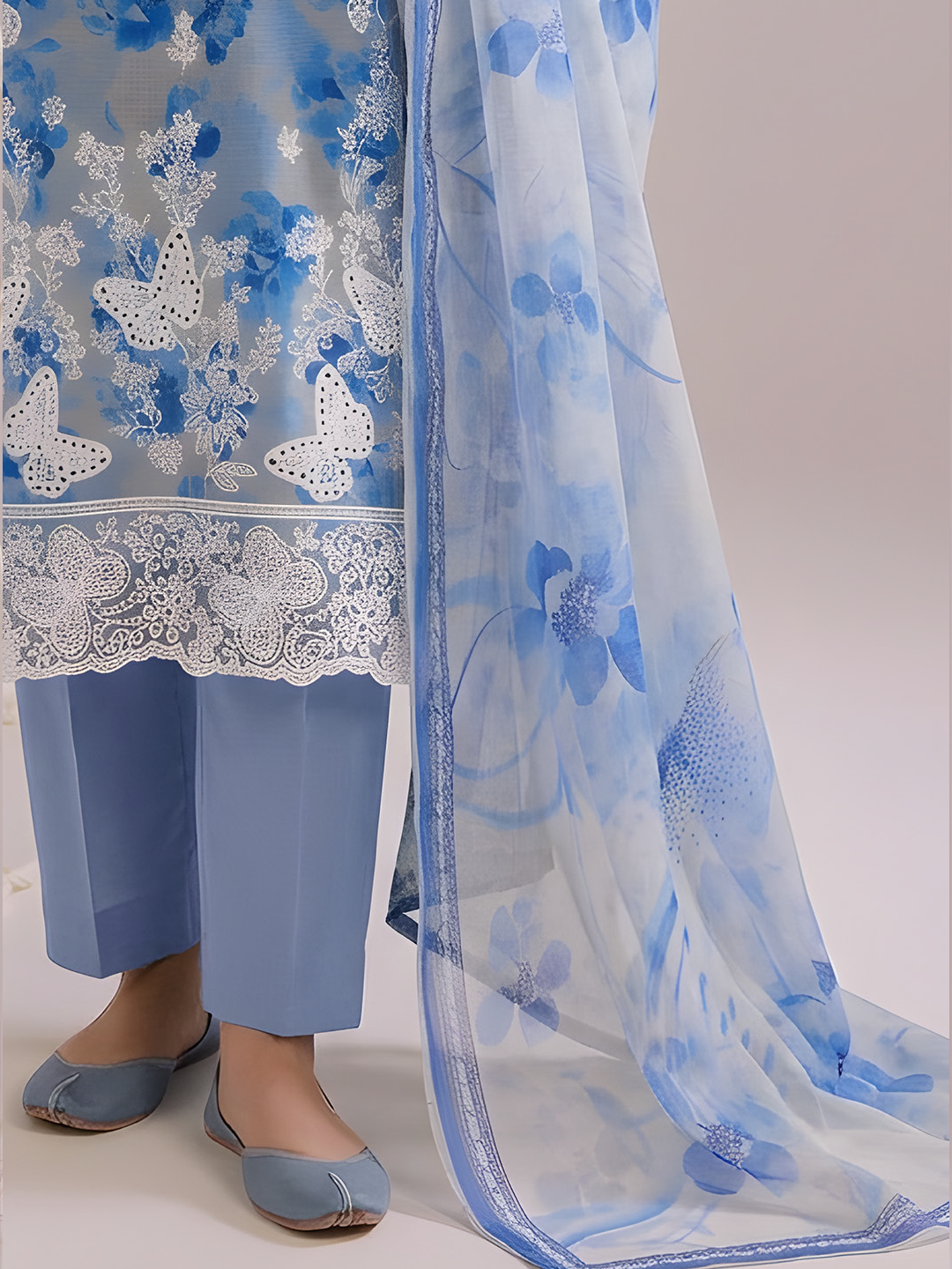 Titlee - Digital Embroidered Fancy Lawn - 3PC Suit - D-01