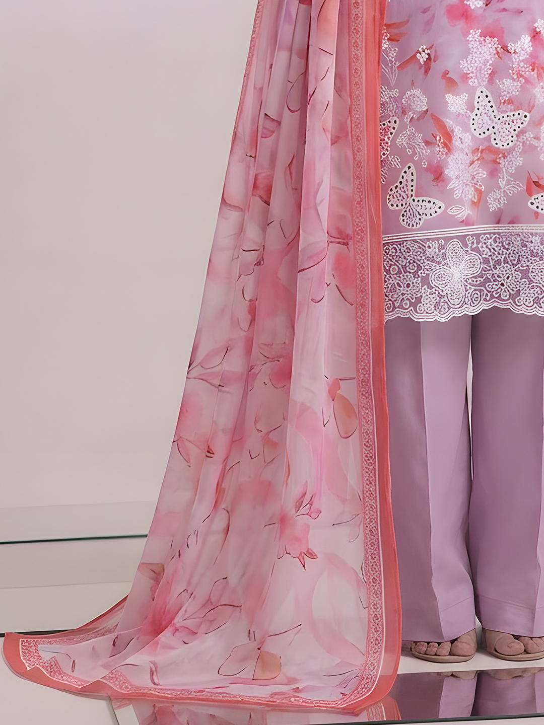 Titlee - Digital Embroidered Fancy Lawn - 3PC Suit - D-04