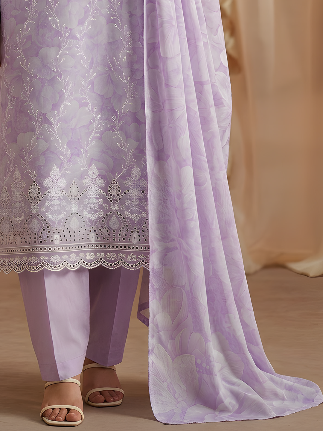 Seerat Luxury Embroidered Lawn Collection – Full 10-Piece Premium Box