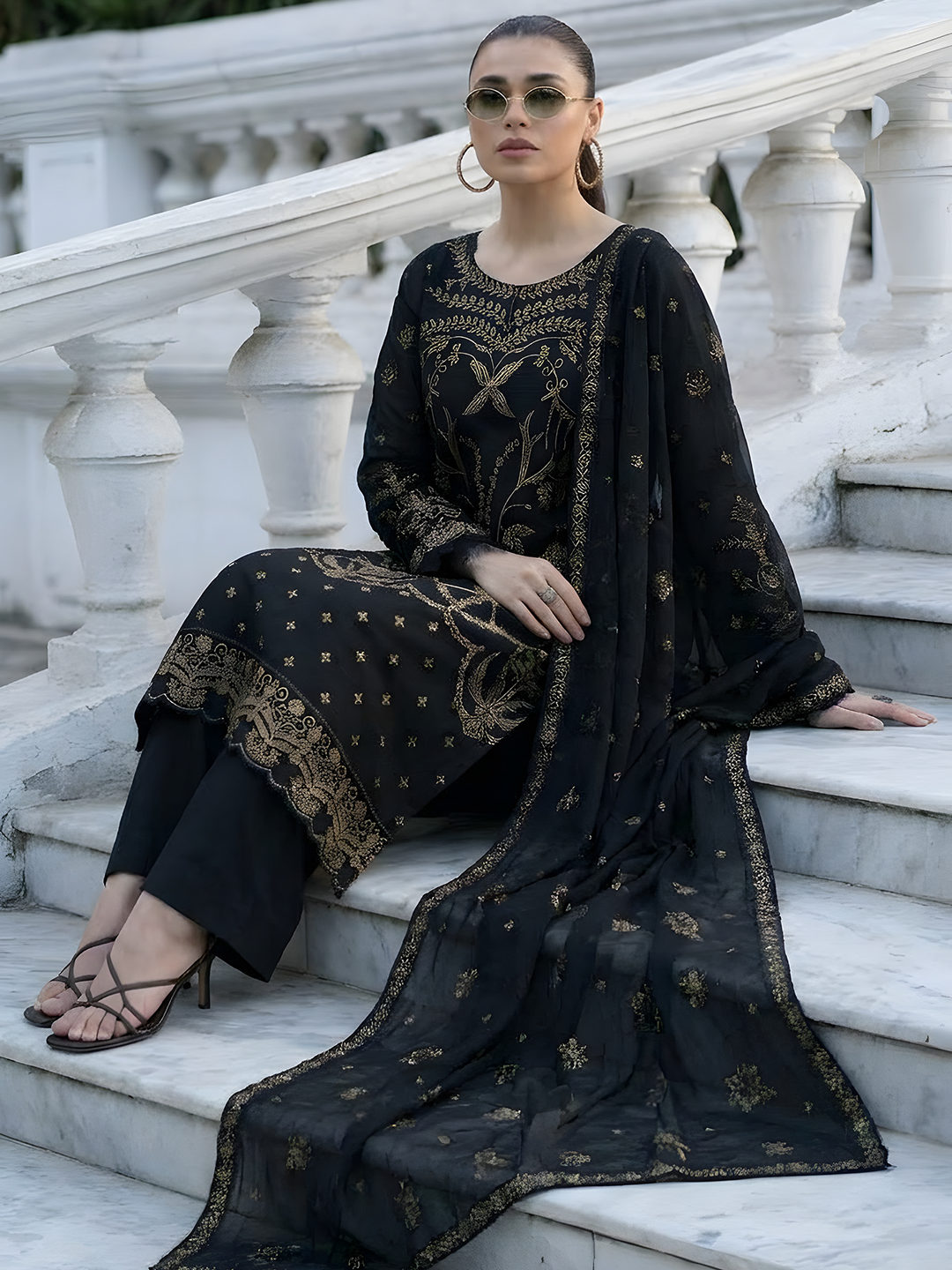 The Shahpara Embroidered Lawn Collection – Full 7-Piece Premium Box