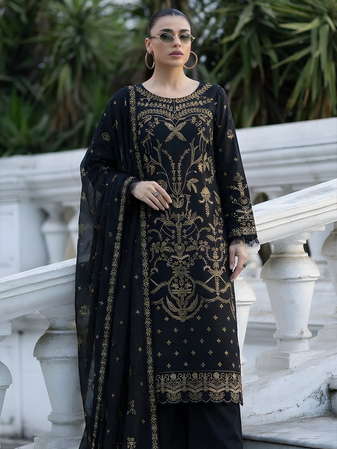 The Shahpara Embroidered Lawn Collection – Full 7-Piece Premium Box