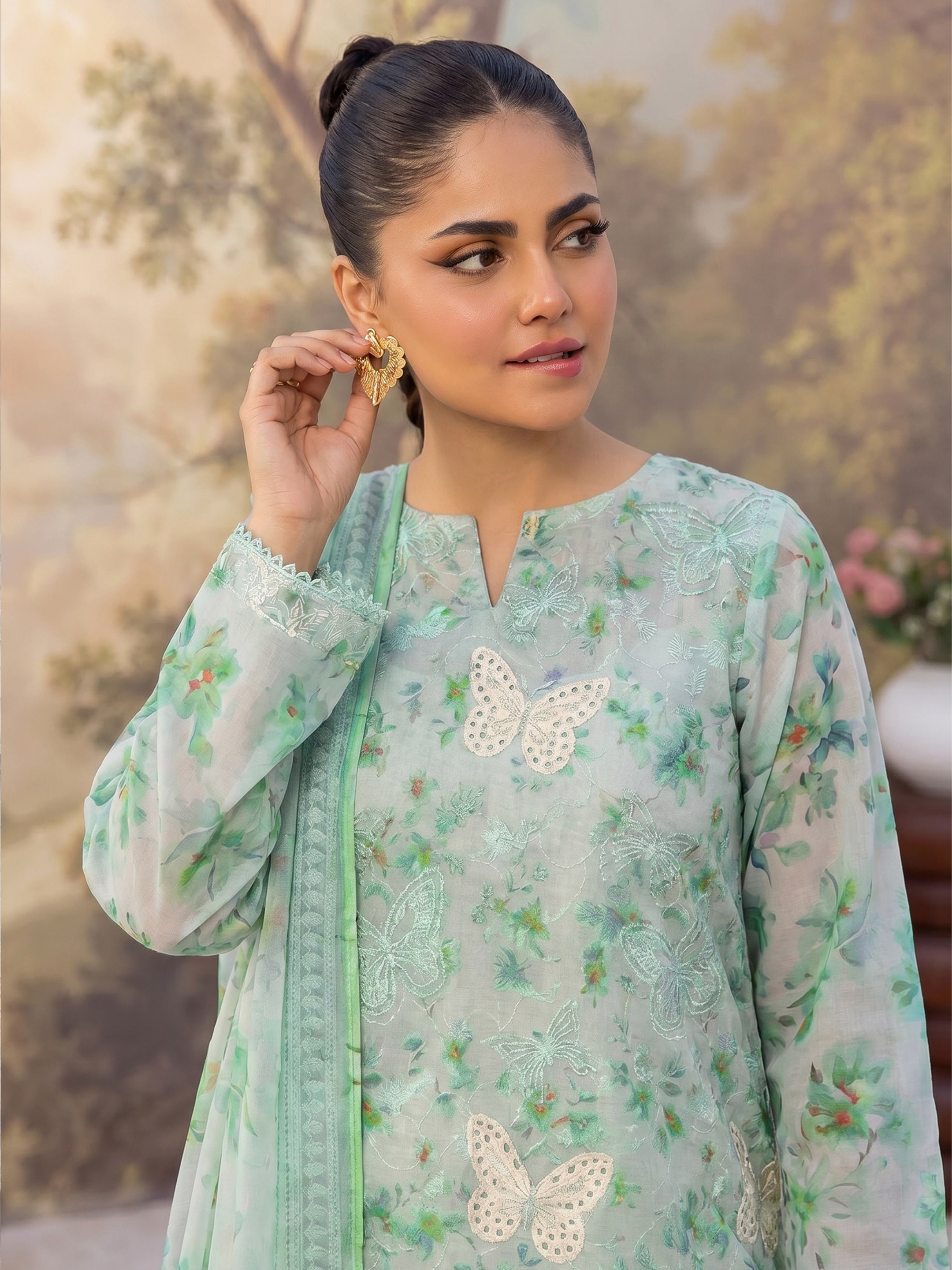 Butterfly Digital Printed Lawn Collection – Full 7-Piece Premium Box