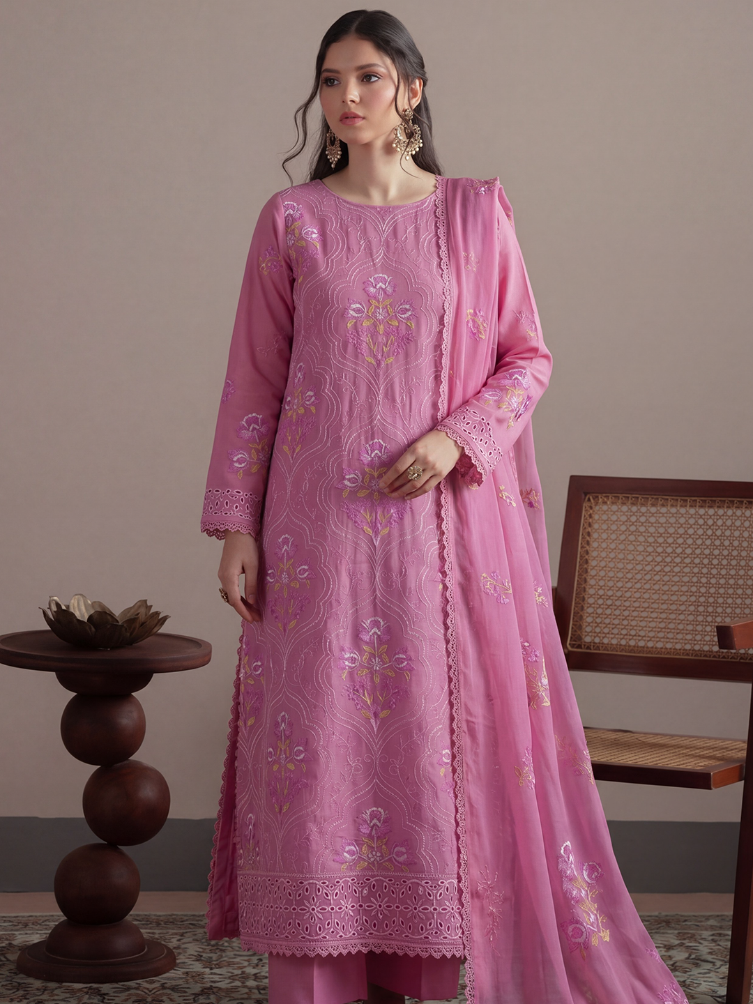 Bareeza's Style - Premium Embroidered Lawn - 3PC Suit - D-06