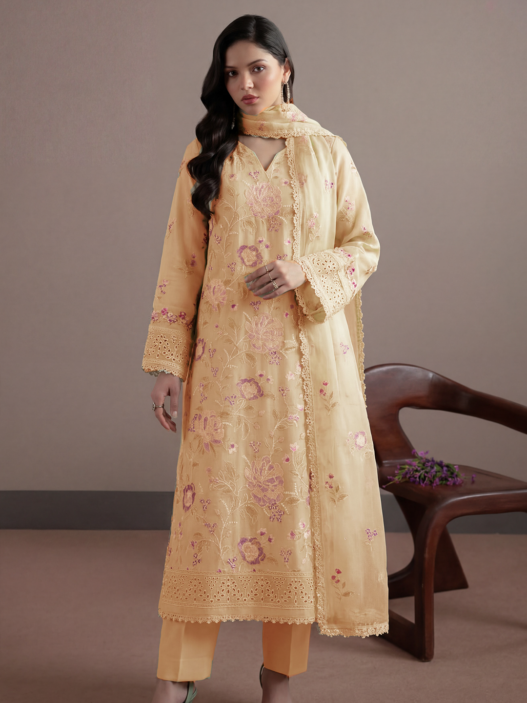 Bareeza's Style - Premium Embroidered Lawn - 3PC Suit - D-07