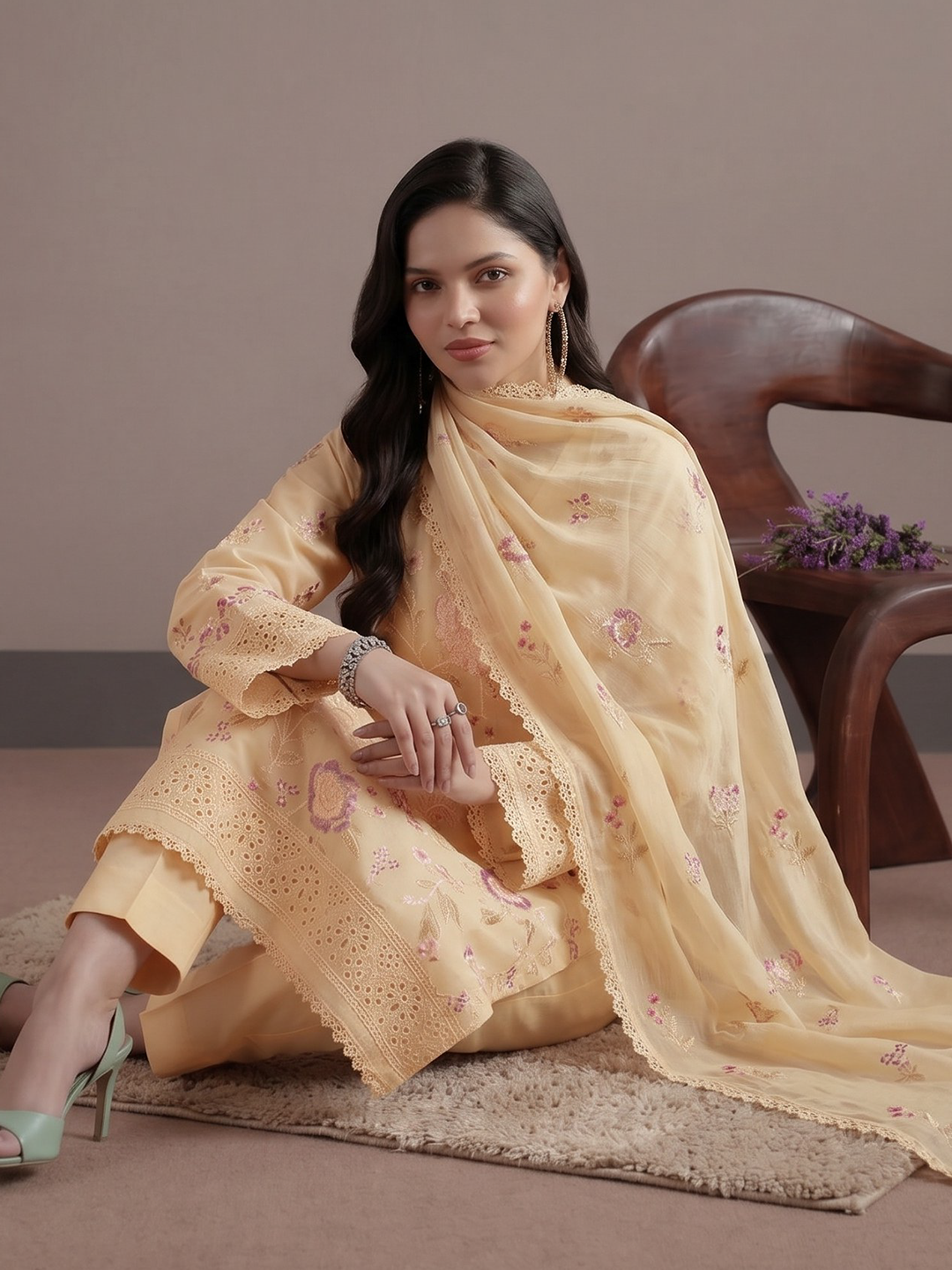 Bareeza's Style - Premium Embroidered Lawn - 3PC Suit - D-07